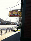 Anthony's Diner outside