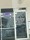 Lakeland Ice Cream Company outside