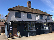 Butchers Arms outside