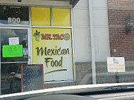 Mr. Taco Dine-in Open outside