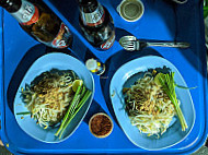 Pad Thai Chao food
