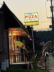 Mike's Pizza (west Chester) outside