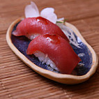 Lui Sushi food