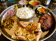 Bhalekar Hotel food