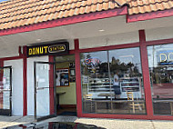 Donut Station outside