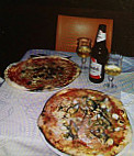 Pizzeria La Cascata Di Mary E Manuele food