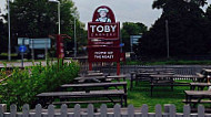 Toby Carvery Newton Abbot outside