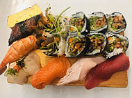Sushi Paradise food
