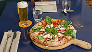 Pizzeria Flegrea food