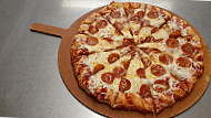 Howie And Son's Pizza Parlor food