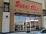 Sushi Hon outside