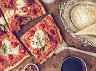 Mezzaluna Pizzeria & Ristorante food