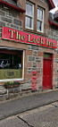 The Lock Inn outside