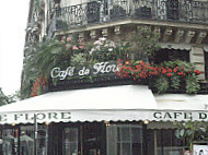 Cafe de Flore outside