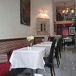 Arabesque Restaurant inside