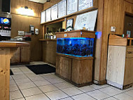 Charlie D's Chicken And Seafood East inside
