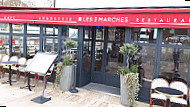Les 3 Marches Brasserie inside