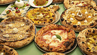 Vinci's Pizza D'autore food