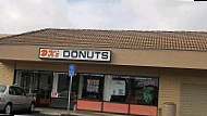 D K's Donuts outside