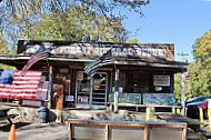 Shelby Forest General Store outside