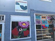 Sparkomatic Cafe And Talkhouse inside