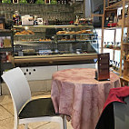 Cafe Mignon inside