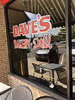 Dave's Bakery Deli outside
