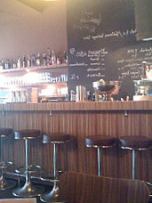 Riva Delibar & Cafe