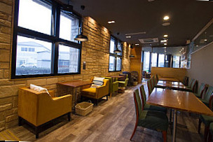 Cafe Dining East