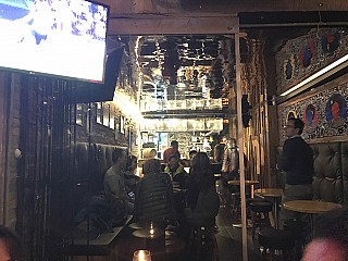 La Milagrosa Pub