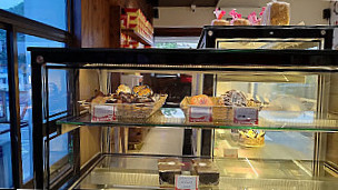 Glenary's Cafe And Bakery