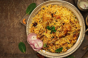 S L Ravuthar Biriyani Fast Food