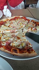 Saccomano's Pizza Pasta & Deli