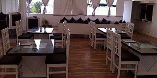 Mars Cafe Lounge & Restaurant