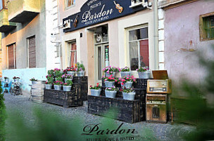 Pardon Cafe & Bistro