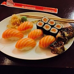 Asia-Sushi Bar Rong Vang 