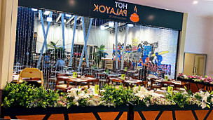 Hot Palayok Grill, Madinat Zayed, Abudhabi