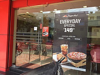 Pizza Hut (RA Puram)