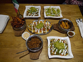 Hombres Mexican Kitchen