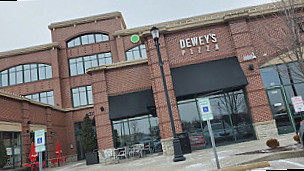 Dewey's Pizza