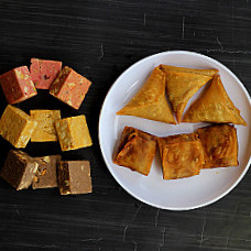Praful Sweets And Namkeen