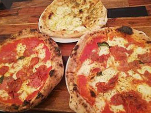 Aquila Wood Fired Neapolitan Pizza