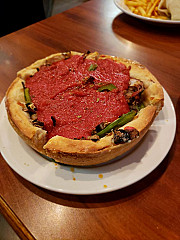 Chicago Pizza & Sports Grille