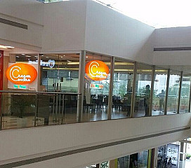 Cream Center