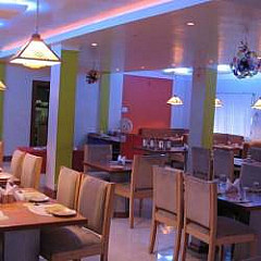 Raju Hotel Restaurant