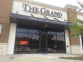 Grand Piano Bar