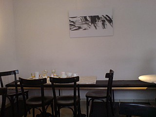 Schwarz Weiß Café