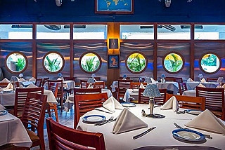 Ocean Lounge Restaurant