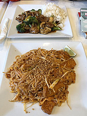 Pearl Bay Thai Asian Cuisine