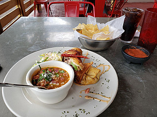 La Salsa Mexican Grill